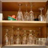 K01. Glasses and barware. 